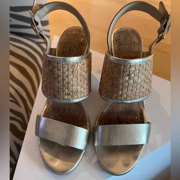 Donald J. Pliner Sandals - Picture 2 of 6